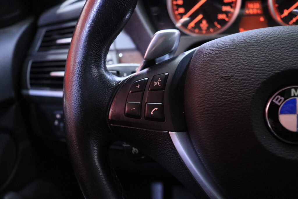 tuotekuva-BMW-X6-YVM-315-2026-03-25-150022-21 tuotekuva-BMW-X6-YVM-315-2026-03-25-150022-21