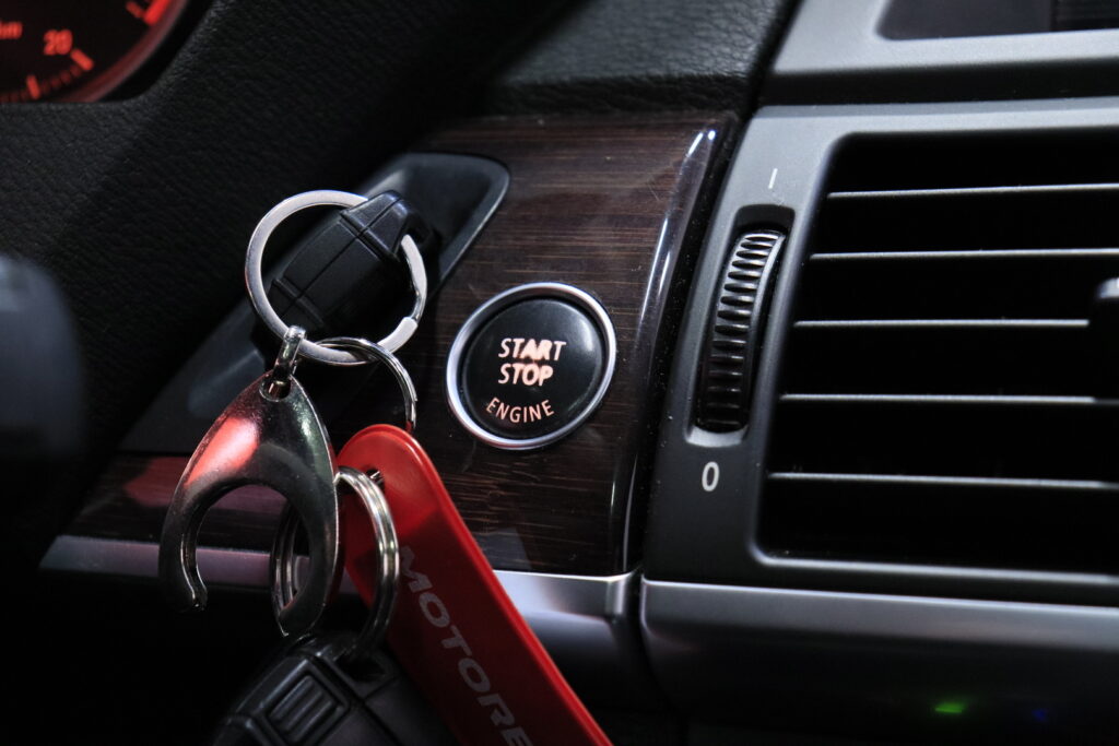 tuotekuva-BMW-X6-YVM-315-2026-03-25-150022-26 tuotekuva-BMW-X6-YVM-315-2026-03-25-150022-26