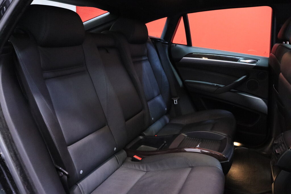 tuotekuva-BMW-X6-YVM-315-2026-03-25-150022-31 tuotekuva-BMW-X6-YVM-315-2026-03-25-150022-31