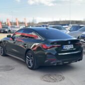 BMW - i4 - eDrive40 / ACC / H&K / 360 / Comfort Access // Adapt M sport alusta // Ambient Valopaketti // - Sedan