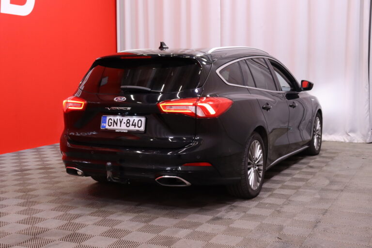 Ford - Focus - 2,0 TDCi EcoBlue 150hv A8 Vignale Wagon // Huippuvarusteltu / ACC / Bang Olufsen / Webasto / Koukku / - Farmari
