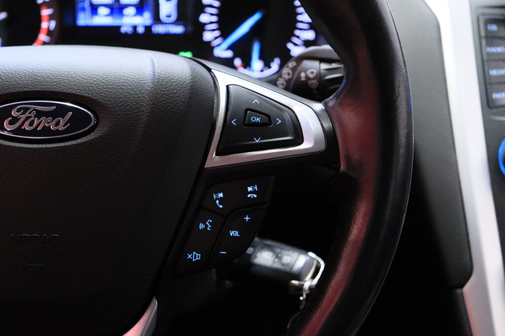 tuotekuva-Ford-Mondeo-ENV-457-2026-03-09-154505-15 tuotekuva-Ford-Mondeo-ENV-457-2026-03-09-154505-15