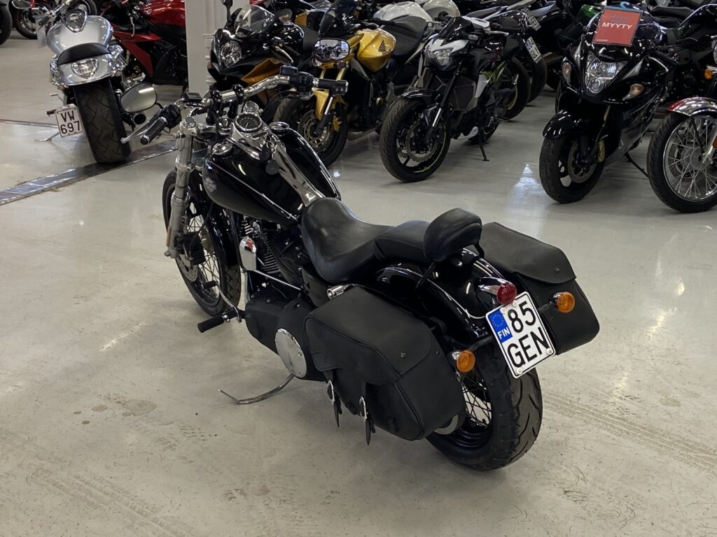 Harley-Davidson - DYNA - FXDWG Dyna Wide Glide // Huoltokirja / Sivulaukut / Juuri saapunut! // Harley-Davidson - DYNA - FXDWG Dyna Wide Glide // Huoltokirja / Sivulaukut / Juuri saapunut! // - Moottoripyörä