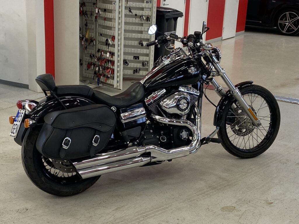 Harley-Davidson - DYNA - FXDWG Dyna Wide Glide // Huoltokirja / Sivulaukut / Juuri saapunut! // Harley-Davidson - DYNA - FXDWG Dyna Wide Glide // Huoltokirja / Sivulaukut / Juuri saapunut! // - Moottoripyörä