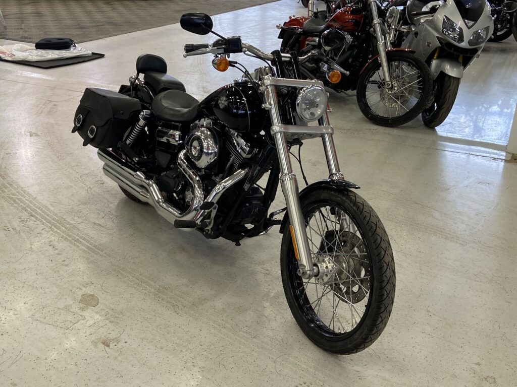 Harley-Davidson - DYNA - FXDWG Dyna Wide Glide // Huoltokirja / Sivulaukut / Juuri saapunut! // Harley-Davidson - DYNA - FXDWG Dyna Wide Glide // Huoltokirja / Sivulaukut / Juuri saapunut! // - Moottoripyörä