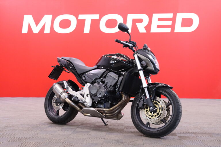 Honda - CB - 600 F Hornet // Akrapovic Slipari / Kahvanlämmittimet // - Moottoripyörä