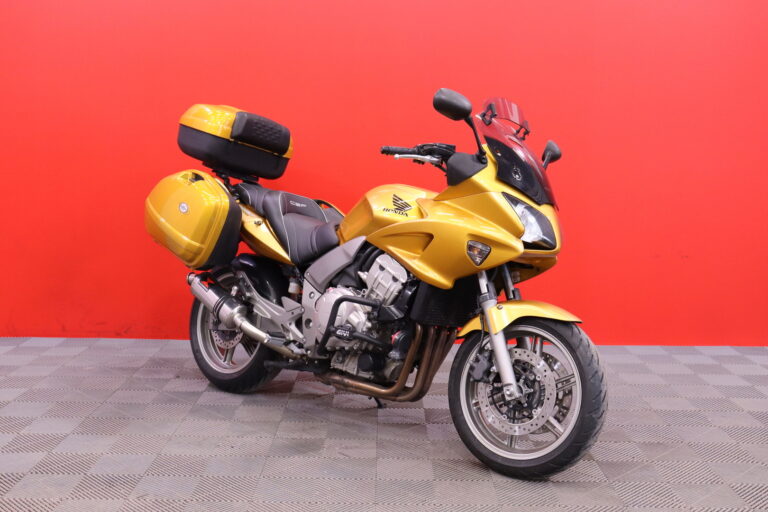 Honda - CBF - 1000 S // Suomi-pyörä / Black Widow Sliparit / 3x Laukut // - Moottoripyörä