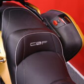 Honda - CBF - 1000 S // Suomi-pyörä / Black Widow Sliparit / 3x Laukut // - Moottoripyörä