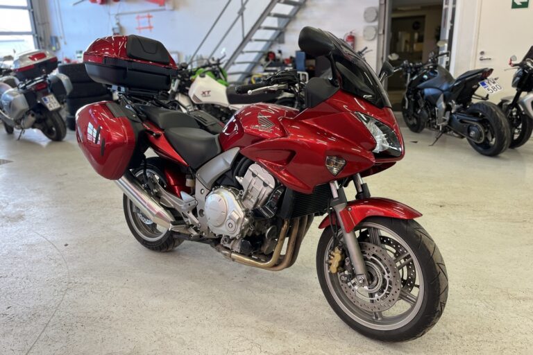 Honda - CBF - 1000s ABS // Juuri Saapunut! / 3x Laukut / Huoltokirja // - Moottoripyörä