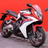 Honda - CBR - 650 R // (F-Malli) / Termignoni Slipari! / Huoltokirja / Siisti! / ABS // - Moottoripyörä