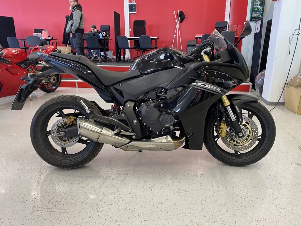 Honda - CBR - 600 F // 2-Om Suomi-pyörä / ABS / Hyvät renkaat! // Honda - CBR - 600 F // 2-Om Suomi-pyörä / ABS / Hyvät renkaat! // - Moottoripyörä