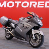 Honda - CBR - 1100 XX Super Blackbird // Suomi-Pyörä / Laukut / Dominator Sliparit! / Vähän ajettu! // - Moottoripyörä