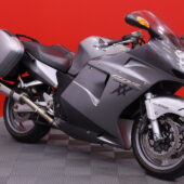 Honda - CBR - 1100 XX Super Blackbird // Suomi-Pyörä / Laukut / Dominator Sliparit! / Vähän ajettu! // - Moottoripyörä