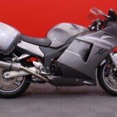 Honda - CBR - 1100 XX Super Blackbird // Suomi-Pyörä / Laukut / Dominator Sliparit! / Vähän ajettu! // - Moottoripyörä