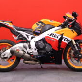 Honda - CBR - 1000 RR Fireblade // Suomi-Pyörä / Akrapovic / ABS / Huoltokirja // - Moottoripyörä