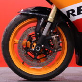 Honda - CBR - 1000 RR Fireblade // Suomi-Pyörä / Akrapovic / ABS / Huoltokirja // - Moottoripyörä