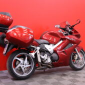 Honda - VFR - 800 VTEC ABS // Juuri saapunut!! / 3x laukut / Navi / Kahvanlämmittimet / ABS / Vaihdenäyttö // - Moottoripyörä