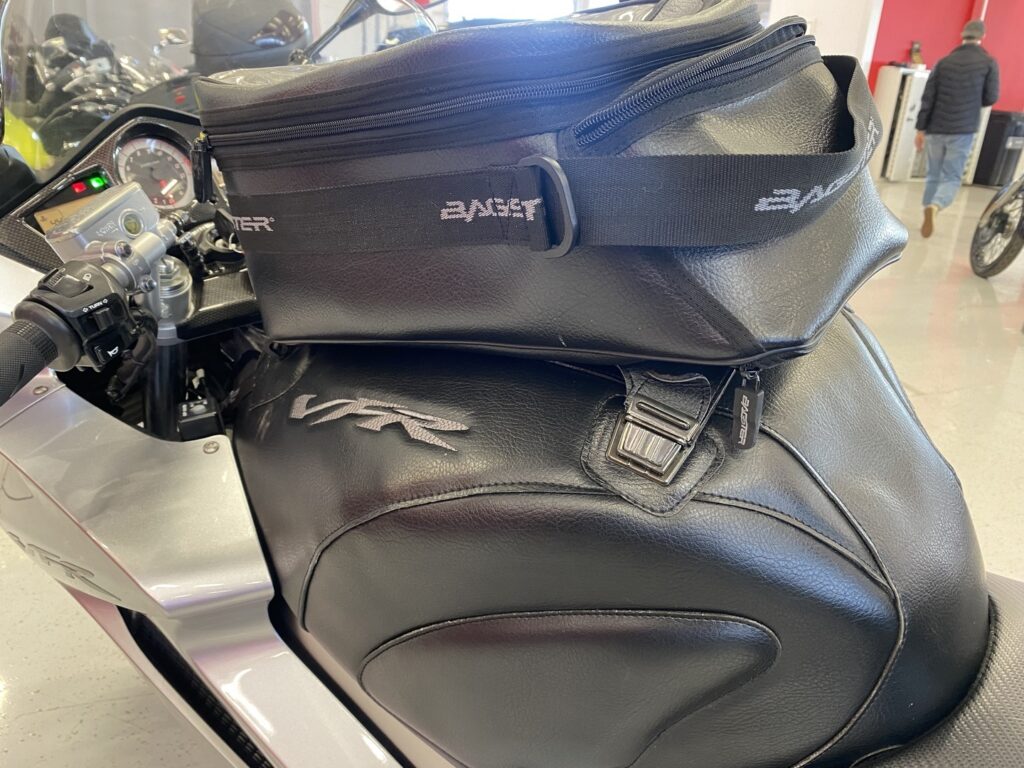 Honda - VFR - 800 VTEC ABS // Juuri saapunut / 4x laukut / 2-om Suomipyörä / Huoltokirja // Honda - VFR - 800 VTEC ABS // Juuri saapunut / 4x laukut / 2-om Suomipyörä / Huoltokirja // - Moottoripyörä