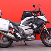 Honda - VFR1200X - 1200 X Crosstourer // Navigointi / 4x laukut / ABS / TC / Juuri saapunut / - Moottoripyörä