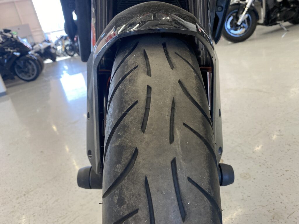 KTM - 1290 - Super Duke R // Juuri Saapunut / Tech- ja Track pack / Akrapovic // KTM - 1290 - Super Duke R // Juuri Saapunut / Tech- ja Track pack / Akrapovic // - Moottoripyörä