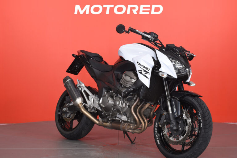 Kawasaki - Z - 800 // LeoVince Slipari / Suomi-Pyörä / ABS // - Moottoripyörä