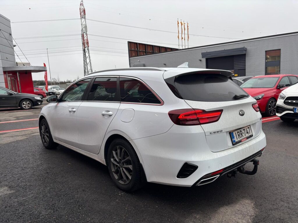 Kia - Ceed - 1,6 GDI Plug-In Hybrid EX SW DCT Kia - Ceed - 1,6 GDI Plug-In Hybrid EX SW DCT - Farmari