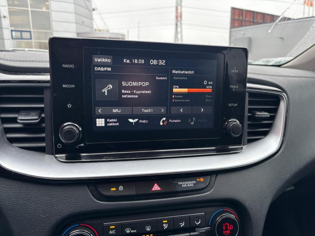 Kia - Ceed - 1,6 GDI Plug-In Hybrid EX SW DCT Kia - Ceed - 1,6 GDI Plug-In Hybrid EX SW DCT - Farmari