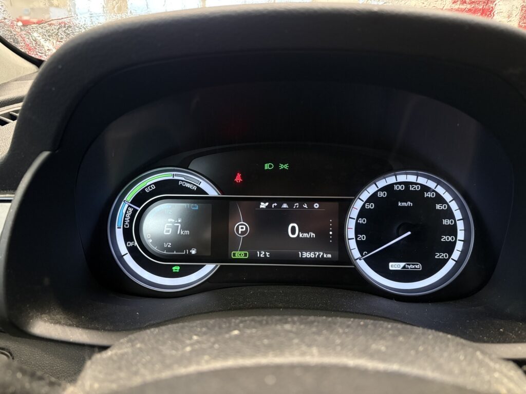 Kia - Niro - 1,6 GDI Hybrid Business Premium DCT // ACC / Kamera / JBL / Vetokoukku / LED / Lohko // Kia - Niro - 1,6 GDI Hybrid Business Premium DCT // ACC / Kamera / JBL / Vetokoukku / LED / Lohko // - Farmari