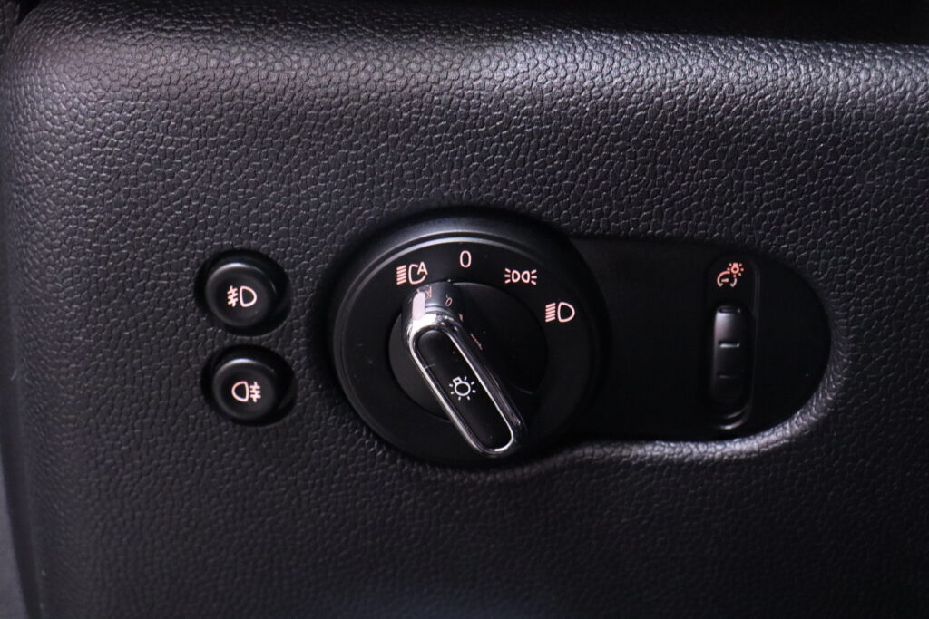 tuotekuva-MINI-COOPER-KNS-768-2026-01-23-122102-16 tuotekuva-MINI-COOPER-KNS-768-2026-01-23-122102-16