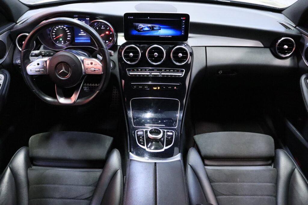 Mercedes-Benz - C - 220 d T A Business AMG // Distronic pro / Aktiv. Kaista-avustin / AMG Paketit / P.Kamera / Sporttipenkit / CarPlay / Mercedes-Benz - C - 220 d T A Business AMG // Distronic pro / Aktiv. Kaista-avustin / AMG Paketit / P.Kamera / Sporttipenkit / CarPlay / - Farmari