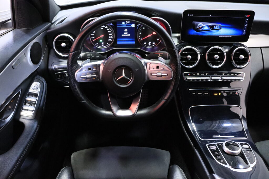 Mercedes-Benz - C - 220 d T A Business AMG // Distronic pro / Aktiv. Kaista-avustin / AMG Paketit / P.Kamera / Sporttipenkit / CarPlay / Mercedes-Benz - C - 220 d T A Business AMG // Distronic pro / Aktiv. Kaista-avustin / AMG Paketit / P.Kamera / Sporttipenkit / CarPlay / - Farmari