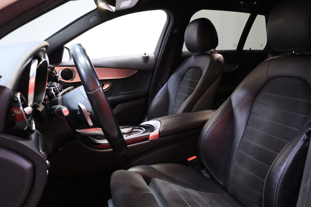 Mercedes-Benz - C - 220 d T A Business AMG // Distronic pro / Aktiv. Kaista-avustin / AMG Paketit / P.Kamera / Sporttipenkit / CarPlay / Mercedes-Benz - C - 220 d T A Business AMG // Distronic pro / Aktiv. Kaista-avustin / AMG Paketit / P.Kamera / Sporttipenkit / CarPlay / - Farmari