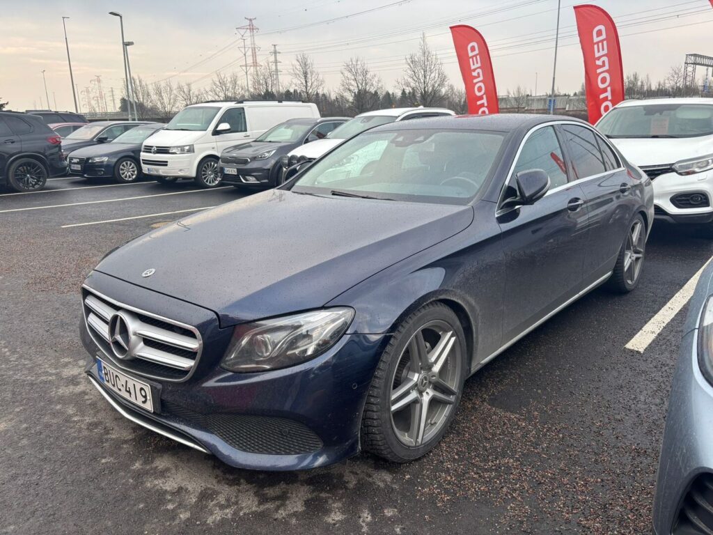 Mercedes-Benz - E - 200 d A Premium Business - Sedan