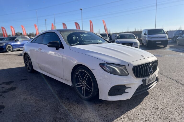 Mercedes-Benz - E - 220 d Coupé AMG - Coupe