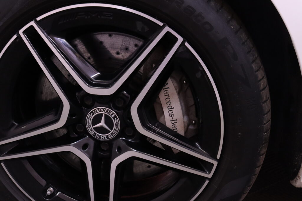 tuotekuva-Mercedes-Benz-E-LTB-565-2026-03-17-154005-36 tuotekuva-Mercedes-Benz-E-LTB-565-2026-03-17-154005-36