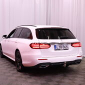 Mercedes-Benz - E - 300 de 4MATIC T A AMG // Distronic+ / Panorama / Burmester / Muistipenkit / Vetokoukku / Kamera / Night // - Farmari