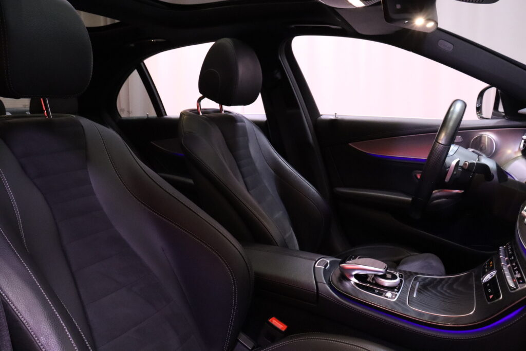 Mercedes-Benz - E - 220 d 4Matic A Business AMG / Multibeam LED / Burmester / Webasto / Panorama Mercedes-Benz - E - 220 d 4Matic A Business AMG / Multibeam LED / Burmester / Webasto / Panorama - Sedan