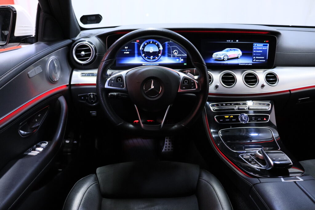 tuotekuva-Mercedes-Benz-E-YLR-379-2026-03-09-162007-15 tuotekuva-Mercedes-Benz-E-YLR-379-2026-03-09-162007-15