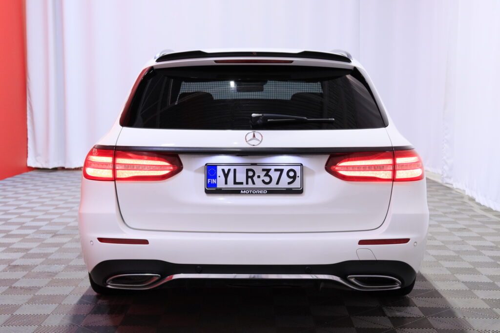 Mercedes-Benz - E - 220 d 4Matic T A Premium Business AMG Mercedes-Benz - E - 220 d 4Matic T A Premium Business AMG - Farmari