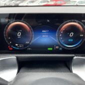 Mercedes-Benz - EQB - 300 4MATIC Business // 7-Paikkainen / Widescreen / Kamera / Mercedes Me / - Maastoauto