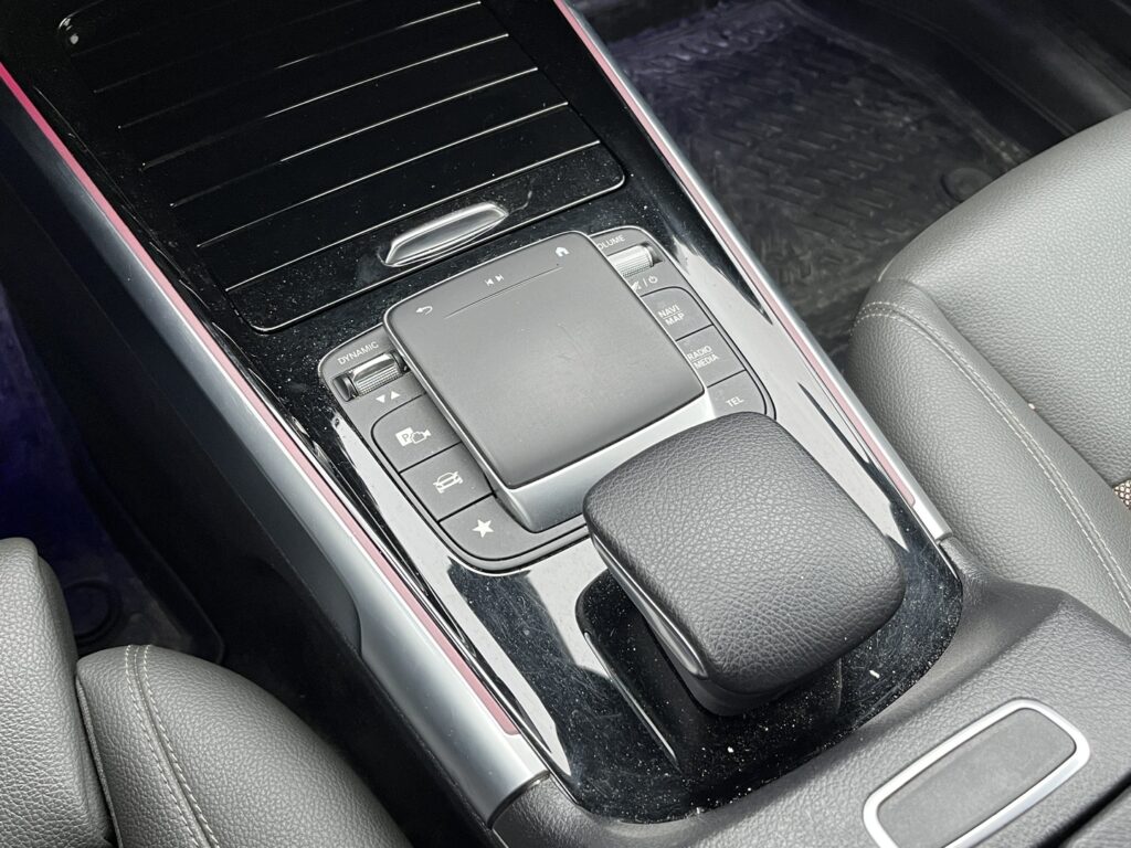 tuotekuva-Mercedes-Benz-EQB-LRM-304-2026-03-04-110946-16 tuotekuva-Mercedes-Benz-EQB-LRM-304-2026-03-04-110946-16