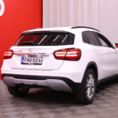 Mercedes-Benz - GLA - 180 A Premium Business // Suomi-auto / Juuri Huollettu! / IHC / Vakionopeudensäädin / Kamera / Style -paketti // - Maastoauto