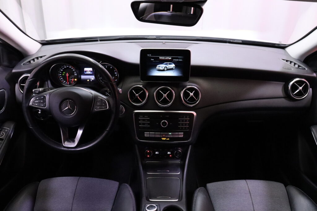 tuotekuva-Mercedes-Benz-GLA-FNU-524-2026-03-05-164103-15 tuotekuva-Mercedes-Benz-GLA-FNU-524-2026-03-05-164103-15