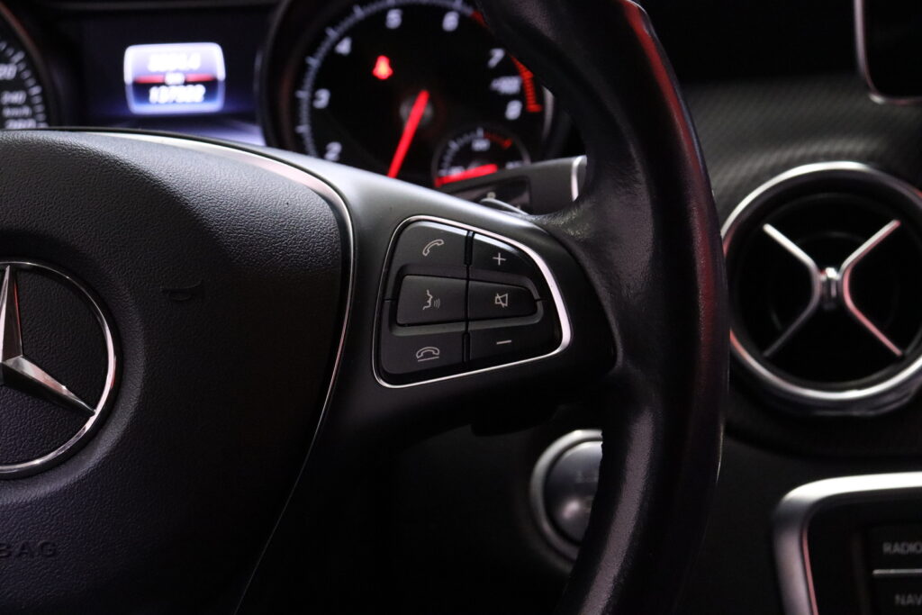 tuotekuva-Mercedes-Benz-GLA-FNU-524-2026-03-05-164103-18 tuotekuva-Mercedes-Benz-GLA-FNU-524-2026-03-05-164103-18