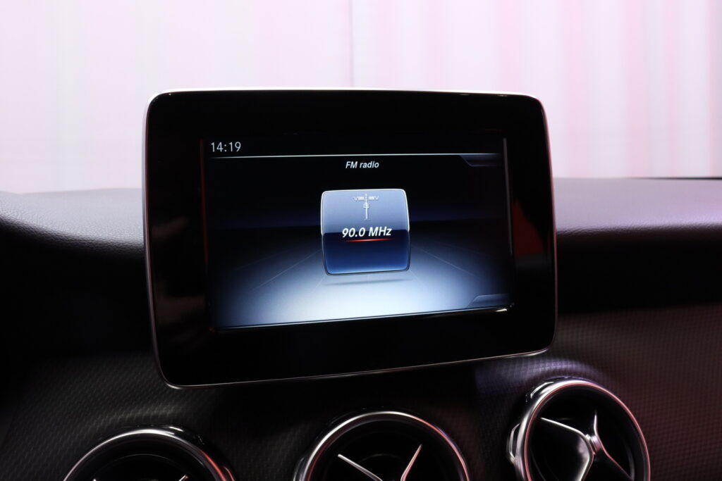 tuotekuva-Mercedes-Benz-GLA-FNU-524-2026-03-05-164103-23 tuotekuva-Mercedes-Benz-GLA-FNU-524-2026-03-05-164103-23