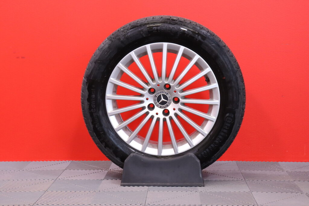 tuotekuva-Mercedes-Benz-GLA-FNU-524-2026-03-05-164103-27 tuotekuva-Mercedes-Benz-GLA-FNU-524-2026-03-05-164103-27