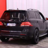 Mercedes-Benz - GLE - 500 e 4Matic AMG // Panoraama / Koukku / Sähkösäätöiset nahkapenkit / ILS - Maastoauto
