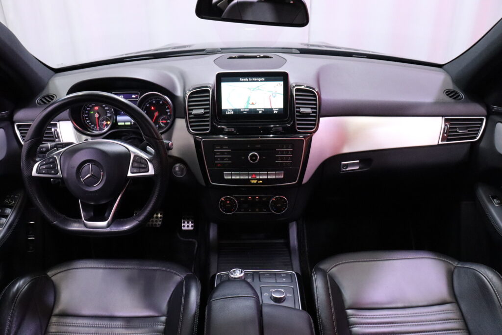 Mercedes-Benz - GLE - 500 e 4Matic AMG // Panoraama / Koukku / Sähkösäätöiset nahkapenkit / ILS Mercedes-Benz - GLE - 500 e 4Matic AMG // Panoraama / Koukku / Sähkösäätöiset nahkapenkit / ILS - Maastoauto