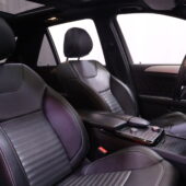 Mercedes-Benz - GLE - 500 e 4Matic AMG // Panoraama / Koukku / Sähkösäätöiset nahkapenkit / ILS - Maastoauto