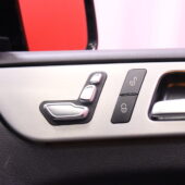 Mercedes-Benz - GLE - 500 e 4Matic AMG // Panoraama / Koukku / Sähkösäätöiset nahkapenkit / ILS - Maastoauto